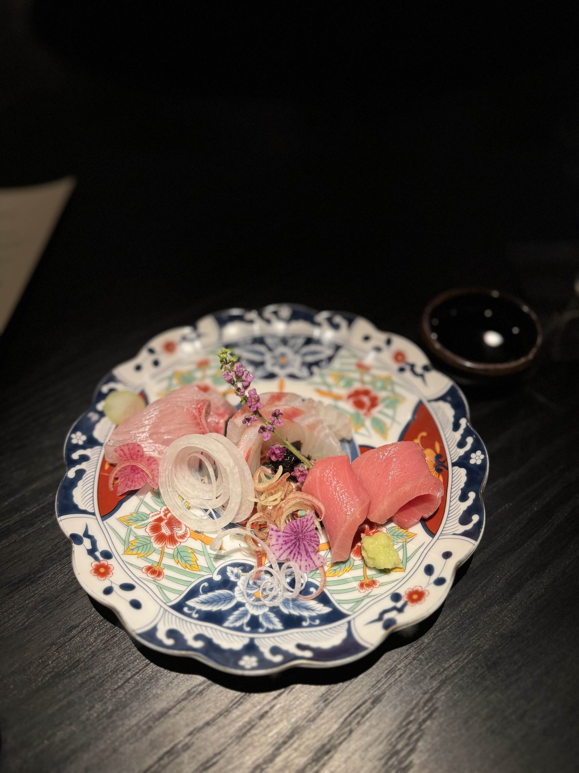 Picture of a sashimi tasting platter