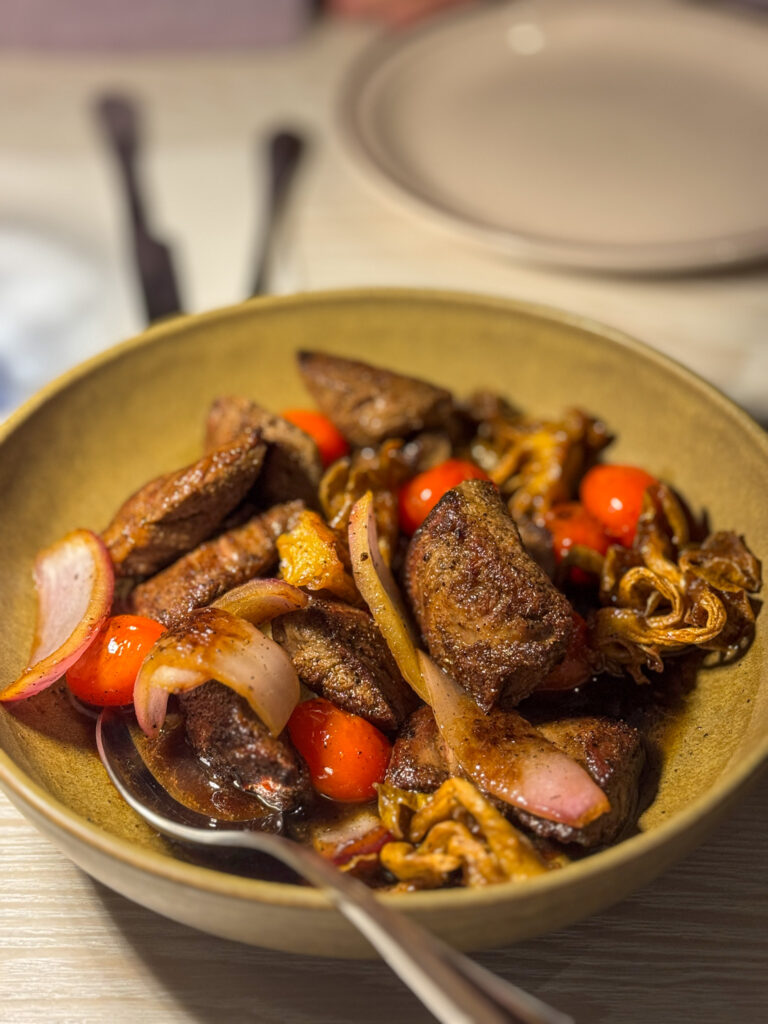 papa llama's lomo saltado