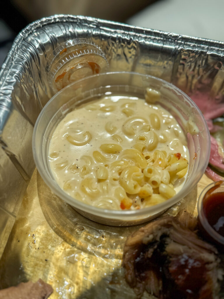 smoke and donuts mac and cheese