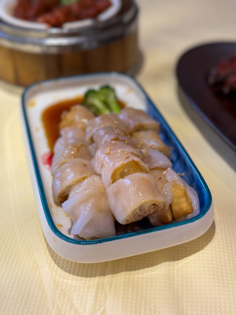 yh seafood clubhouse fried dough rice roll