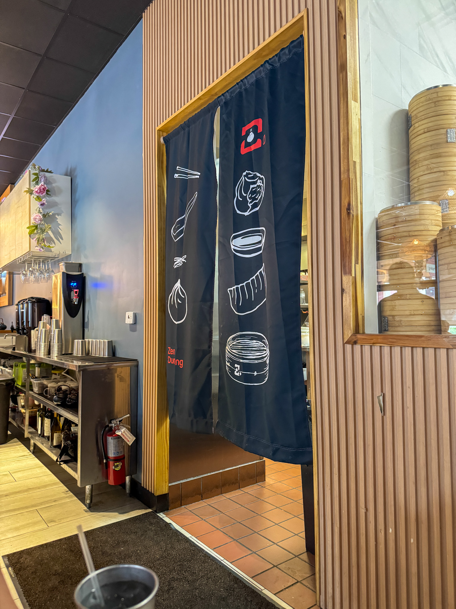 zen dumpling interior