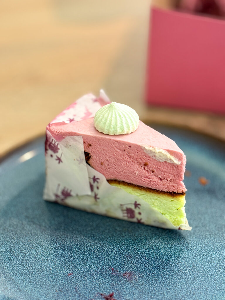 kape kaya pandan raspberry basque cheesecake